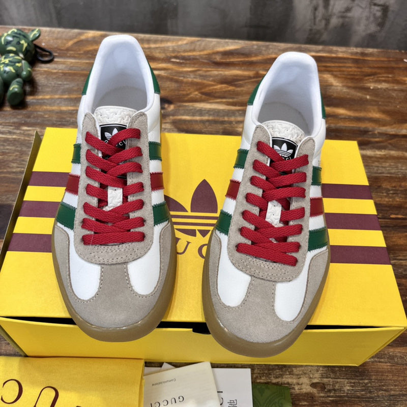 Gucci all-black luxury sneakers view 8 heritage-inspired look