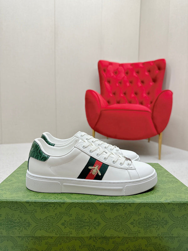 Side profile of Gucci bold contrast sneakers breathable knit upper