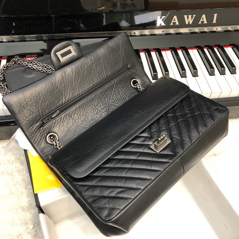  handbag, spacious everyday style, image 5