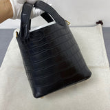 Close-up detail of balanced bag design