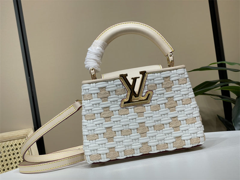 Signature carryall bag front view