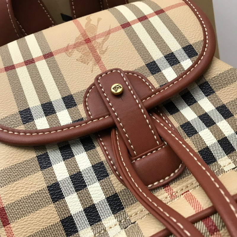 Ziva's Charm handbag – detail view (one versatile size)