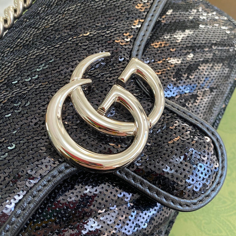 Handle and strap detail of refined premium women's handbag – women's luxury accessory