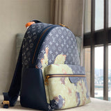  modern everyday bag styled with outfit