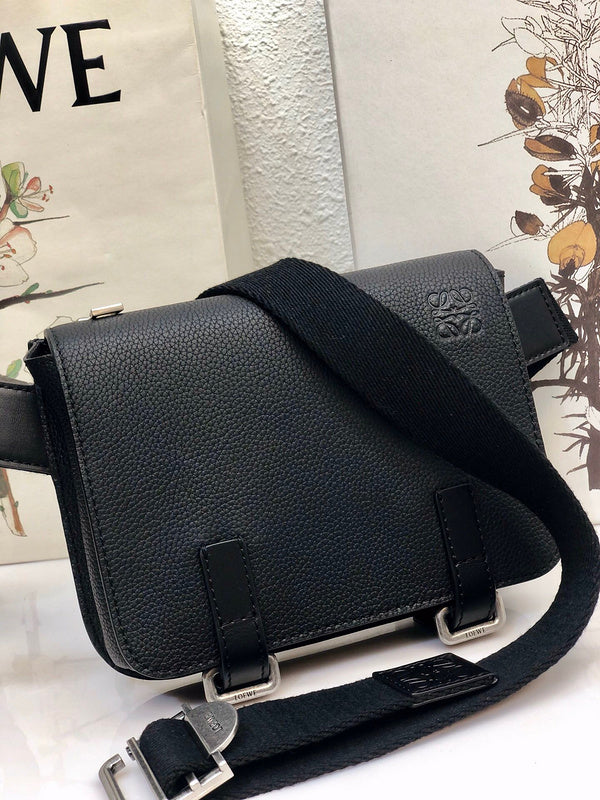 Ziva's Charm handbag – front view (18cm*14cm*4.5cm)