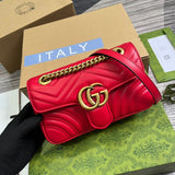 Handle and strap detail of statement refined women's handbag – women's everyday handbag
