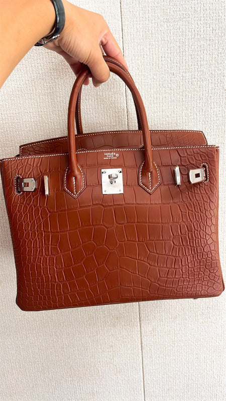  Graceful carryall bag front view