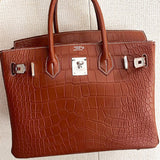  Graceful carryall bag front view