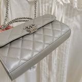  handbag, compact everyday style, image 4