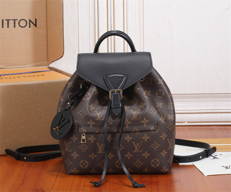  structured shoulder bag styled with outfit 12