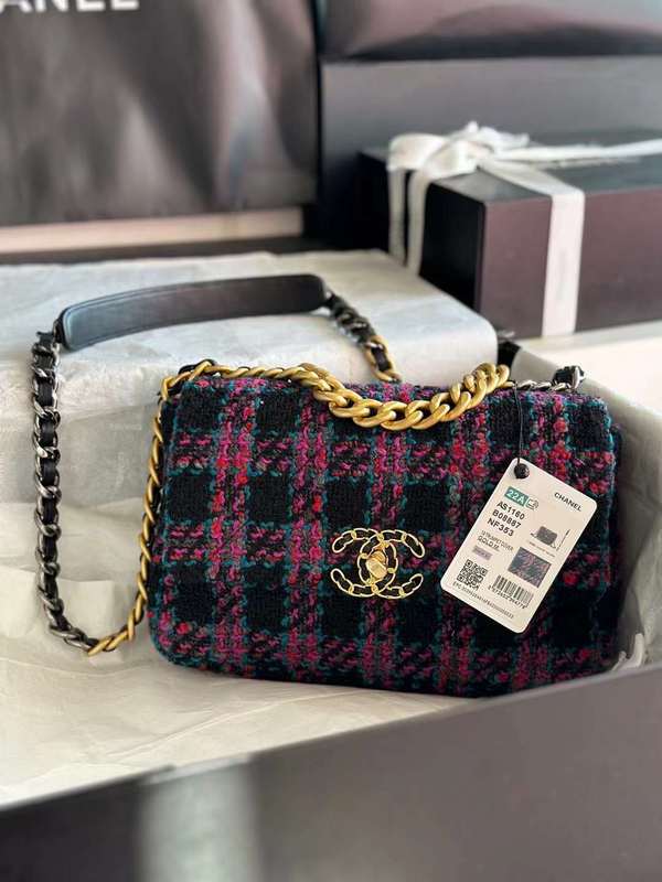 Zivas Charm Refined Everyday Style Everyday Handbag (Designer-Inspired Craftsmanship) – Detail View