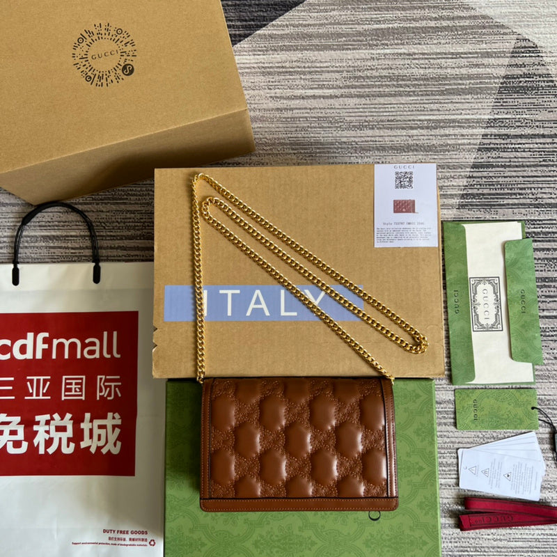 Close-up detail of everyday-ready bag design
