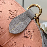  carryall bag close-up of hardware and finish 11