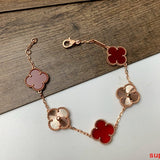 Side view of Van Cleef & Arpels unisex jewelry piece