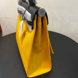  chic carryall bag styled with outfit