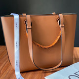 Ziva's Charm handbag – close-up view (29cm*25cm*14cm)