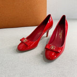 Louis Vuitton shoes Style 185 - texture and material detail