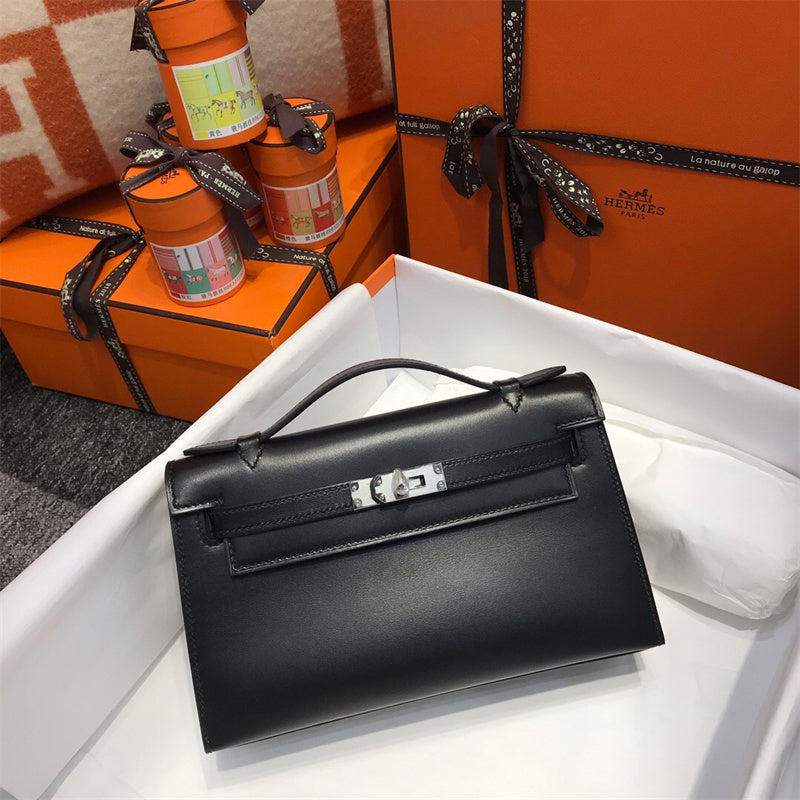  carryall bag interior and compartment view