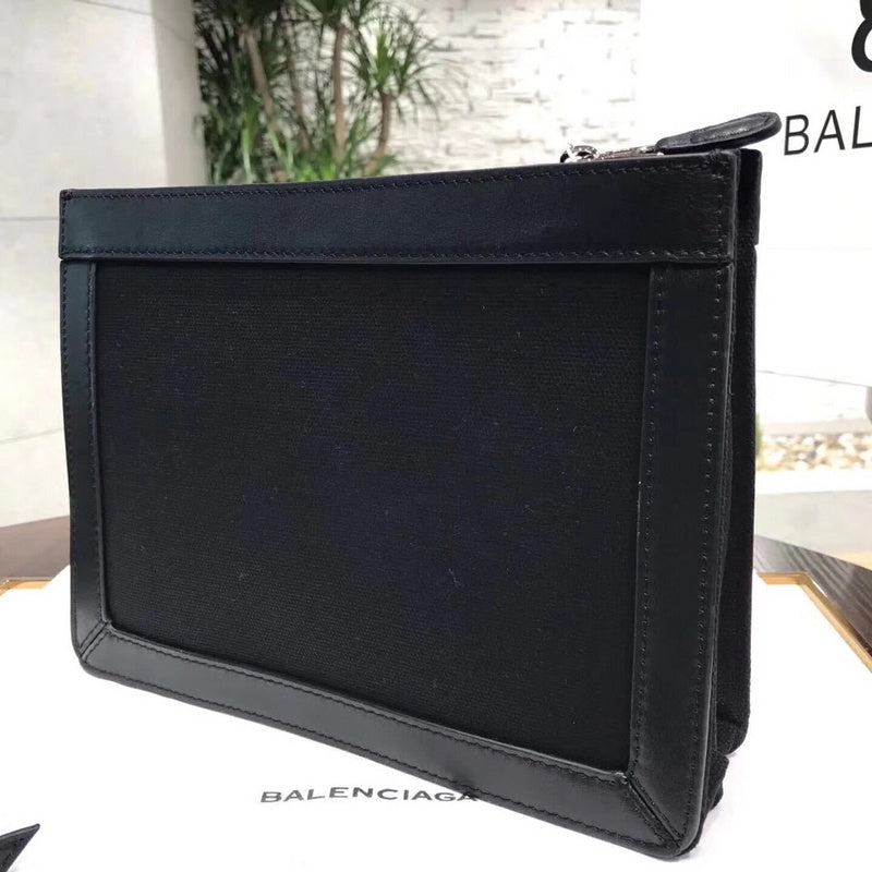 Structured Vegan Leather Handbag - Refined Silhouette | Women's Premium Handbag #751 - hardware and detail close-up (image 5) of designer-inspired handbag
