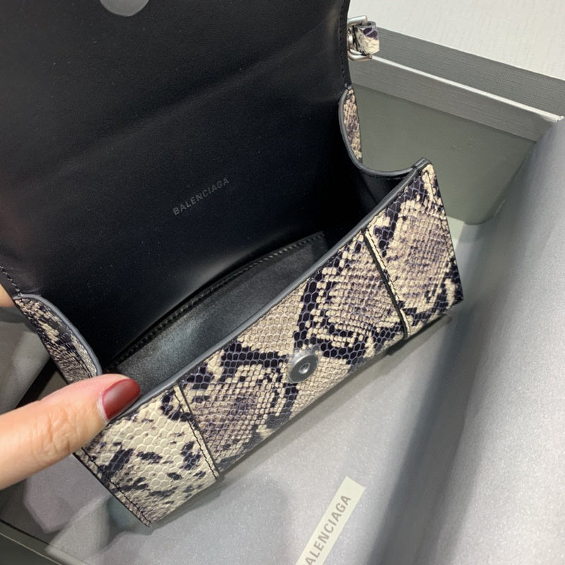 Elegant Premium PU Leather Handbag - Refined Silhouette | Women's Fashion Handbag #707 - alternate angle view (image 8) of designer-inspired handbag