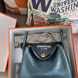  Signature everyday bag front view