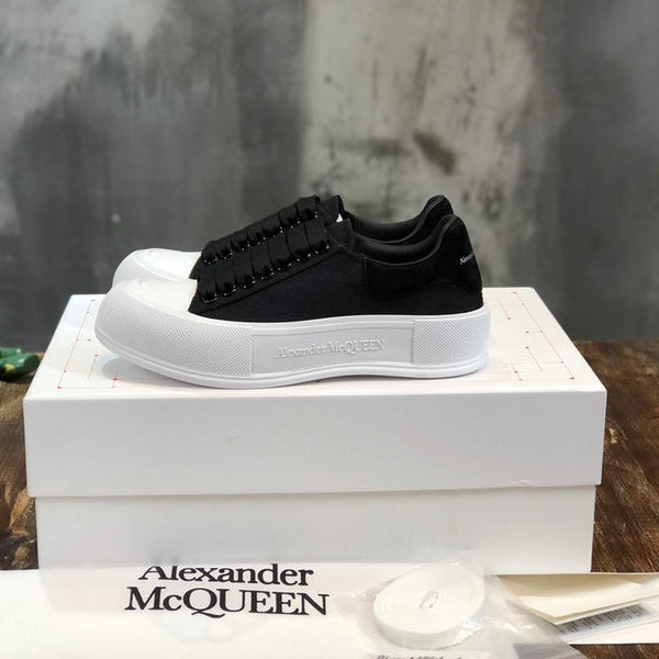 Alexander McQueen shoes Style 270 - sole and craftsmanship detail