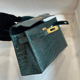  Polished carryall bag front view 31