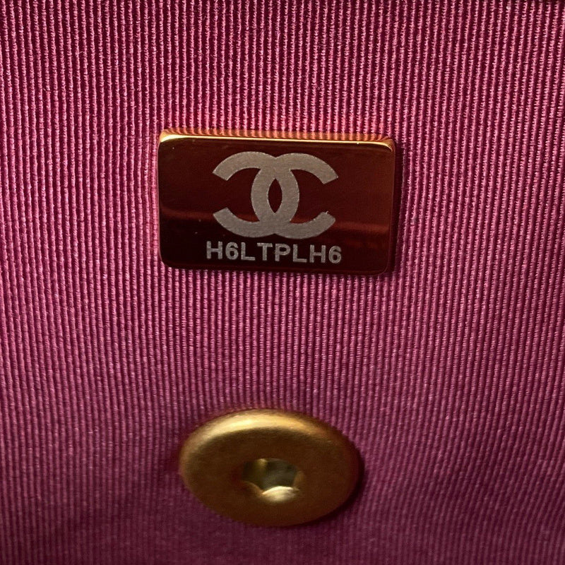 mid purse view 10