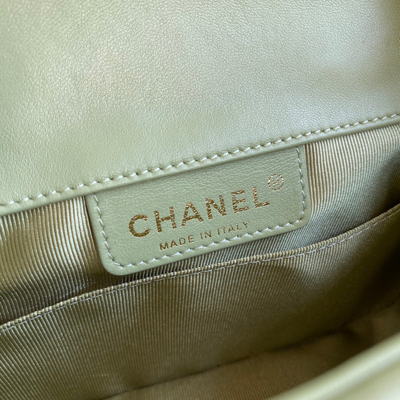 Zivas Charm Everyday Sophistication Fashion Handbag (Elevated Daily Companion) – Close-Up Detail