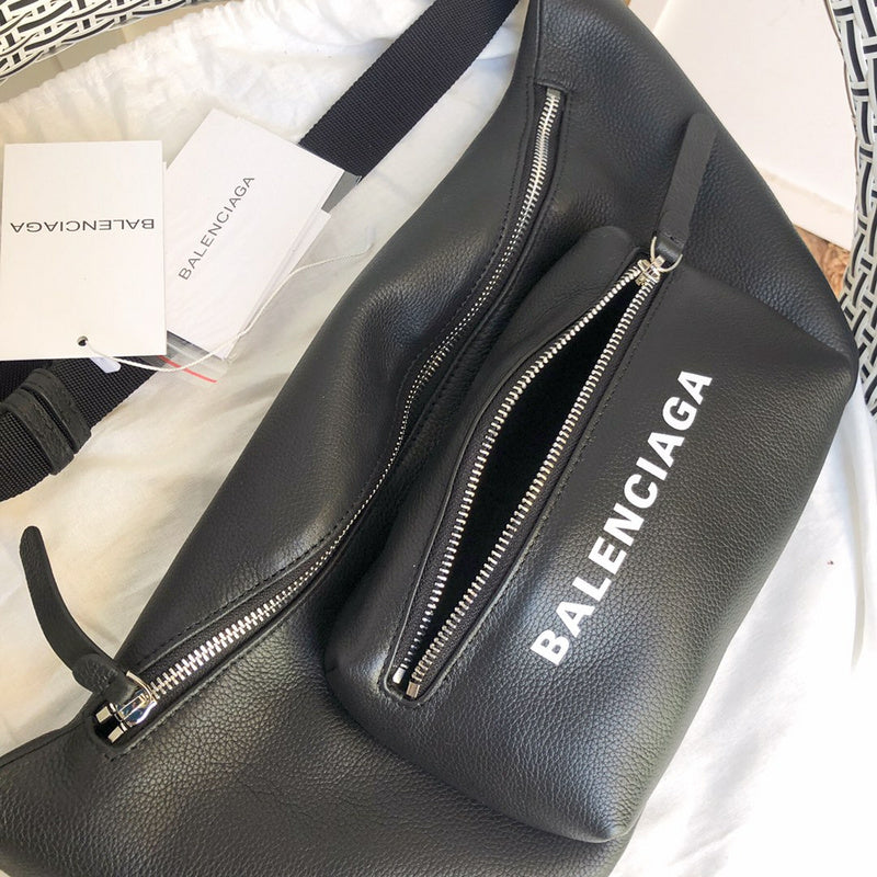 Interior view of refined sleek women's handbag – women's luxury accessory