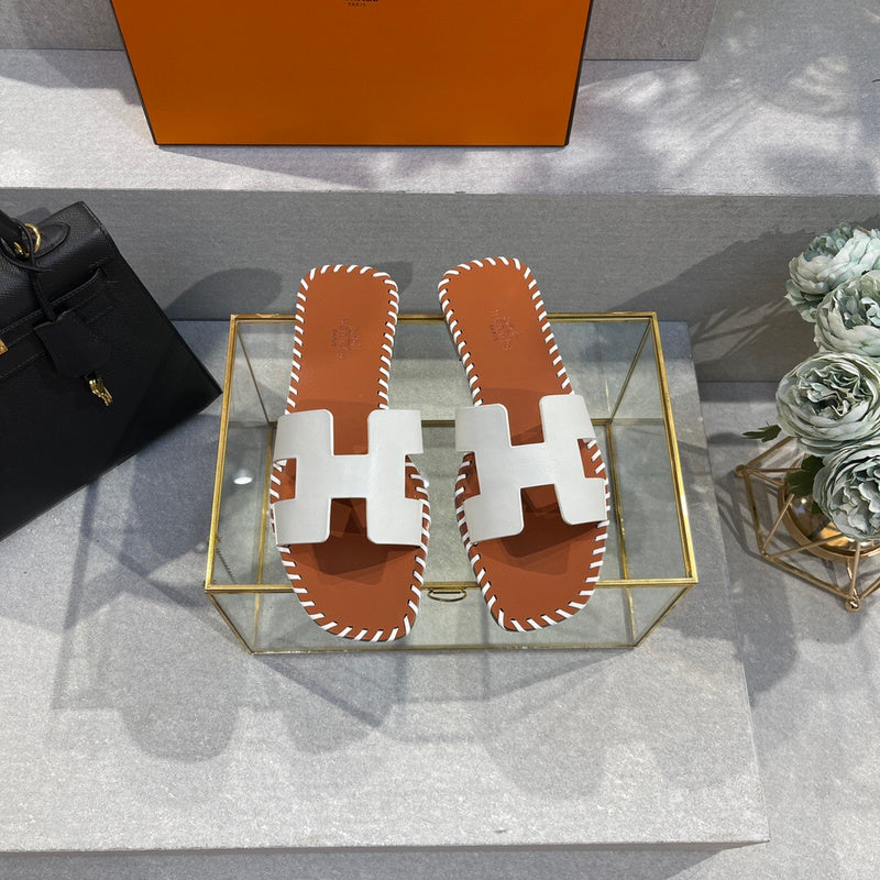 Hermes shoes Style 311 - texture and material detail