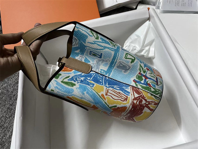  modern top-handle bag detail view showing craftsmanship 8