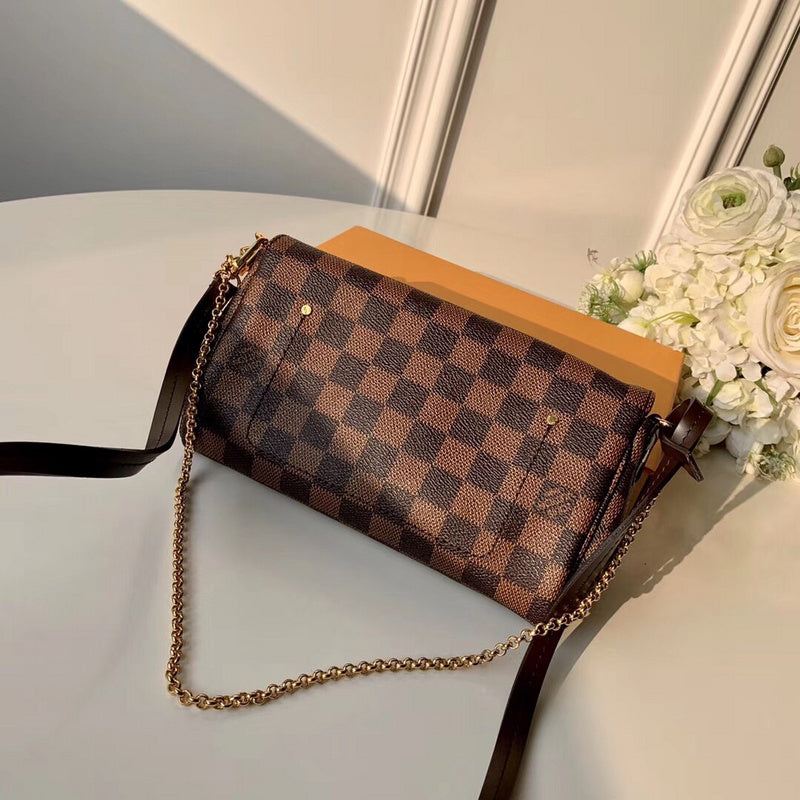 Close-up detail of modern polished women's handbag – women's luxury handbag