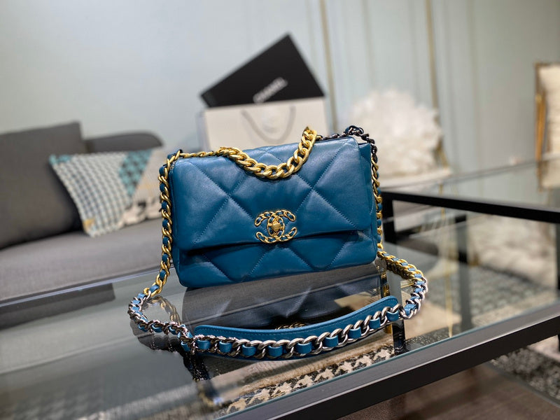  handbag, mid everyday style, image 10