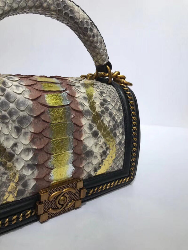  mid purse view 2