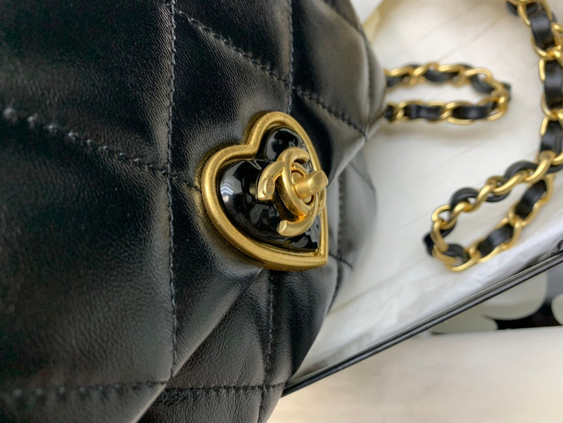  women's handbag, compact design, view 4