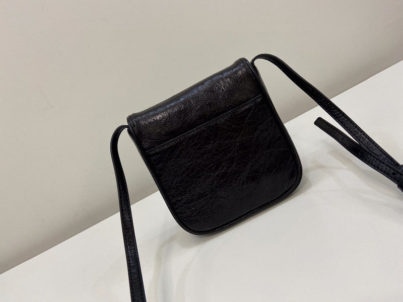 Zivas Charm Modern Edge Statement Handbag (Considered Detail & Form) – Full Silhouette