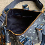  versatile handbag detail view showing craftsmanship