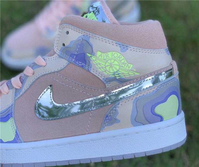 Nike Men's & Women's Luxury Low-Top Trainers — Style 045 angle view