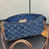 everyday bag interior and compartment view 21