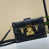  Curated shopper bag front view