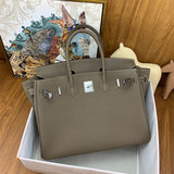  elegant everyday bag detail view showing craftsmanship 32