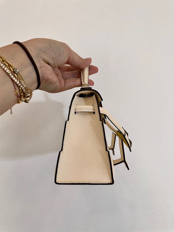  contemporary everyday bag detail view showing craftsmanship