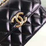 Zivas Charm Chic Craftsmanship Fashion Handbag (Effortless Style Upgrade) – Close-Up Detail