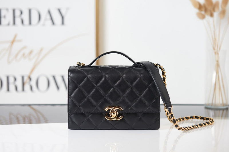  women's handbag, versatile design, view 1