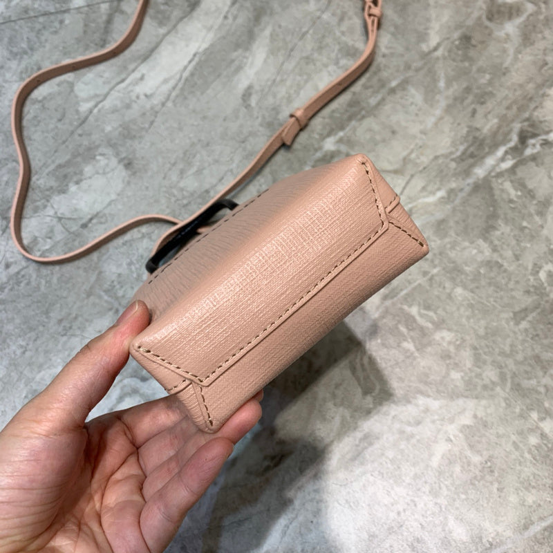 Statement Premium PU Leather Handbag - Premium Craftsmanship Detailing | Women's Premium Handbag #991 - hardware and detail close-up (image 5) of designer-inspired handbag
