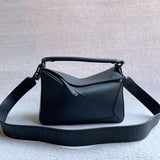 Ziva's Charm handbag – close-up view (24cm*16cm*10cm)