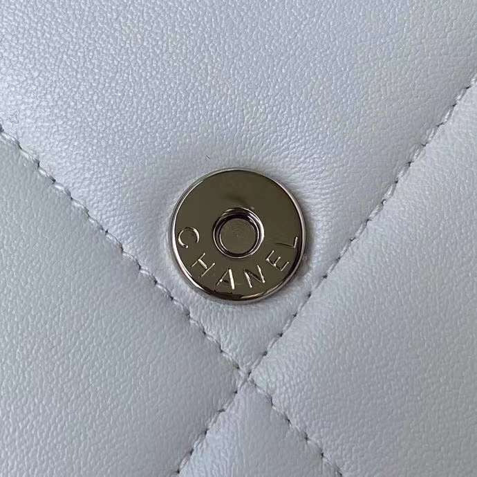  mid purse view 8