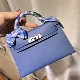  shoulder bag interior and compartment view