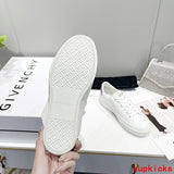 Givenchy shoes Style 054 - logo and branding close-up